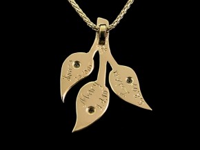 3-leaves-pendant-Prod3