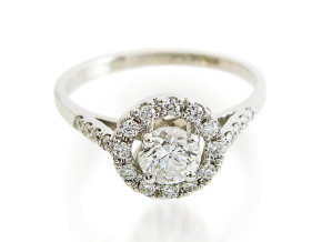 Halo diamond engagement ring